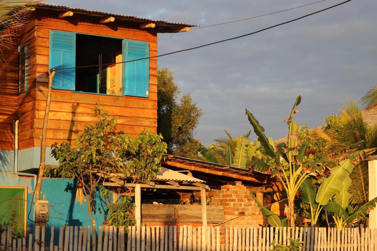 Hostal Puerto Engabao "El Surf Shelter" Εξωτερικό φωτογραφία